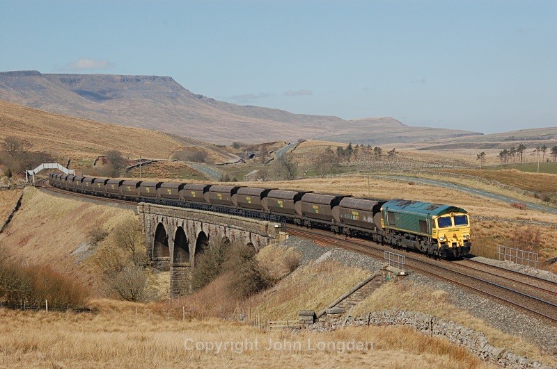 2.4.09 - 66612 6E31 Ravenstruther - Ratcliffe, Lunds - Lunds - Southbound
