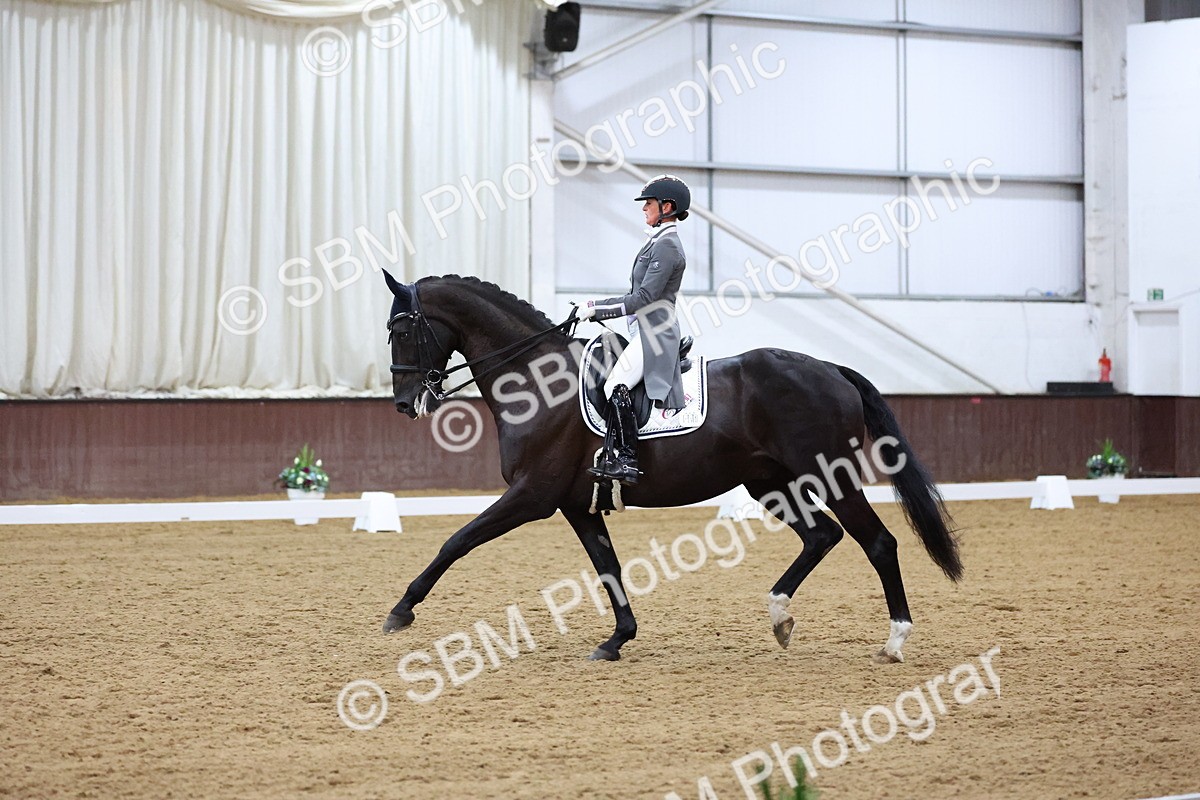 SBM_009512 - Class 14 - FEI Grand Prix - 19.27-20.27