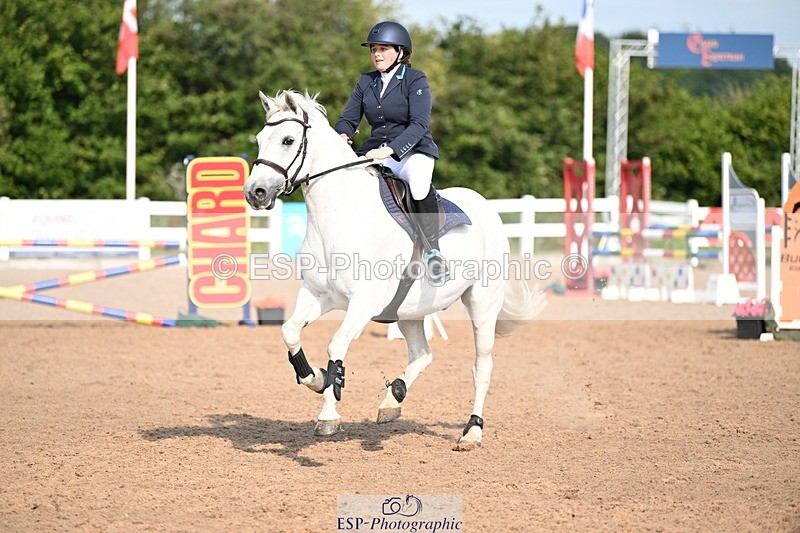 240802A-093803-03404 - Cls 21 A&B Brit Nov & 90cm Open