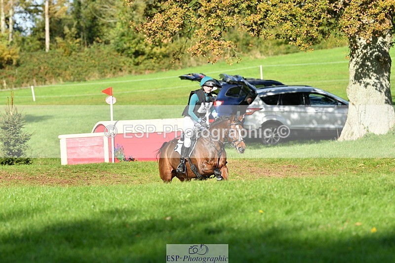 251025A-145124-21320 - G-525-Henrietta.Hack