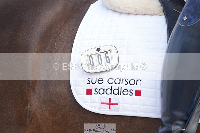 250906-103941-01523 - 006-Verity.PerryVogue