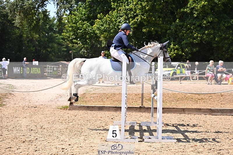 250817A-130122-04401 - Cls 19 Snr 1m Open