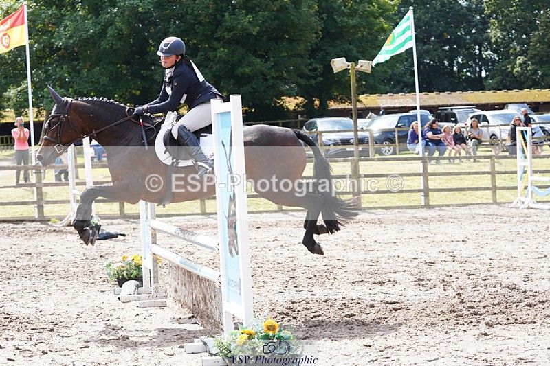 240824X-124132-24232 - 80cm Round 1 12.00 to 13.00