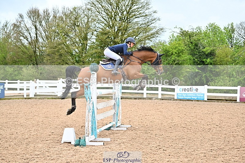 240501A-135642-00908 - Cls 8 Snr Foxhunter and 1.20m Open