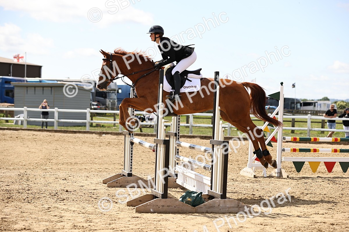 SBM_002221 - Class 9 - Senior British Novice - 90cm