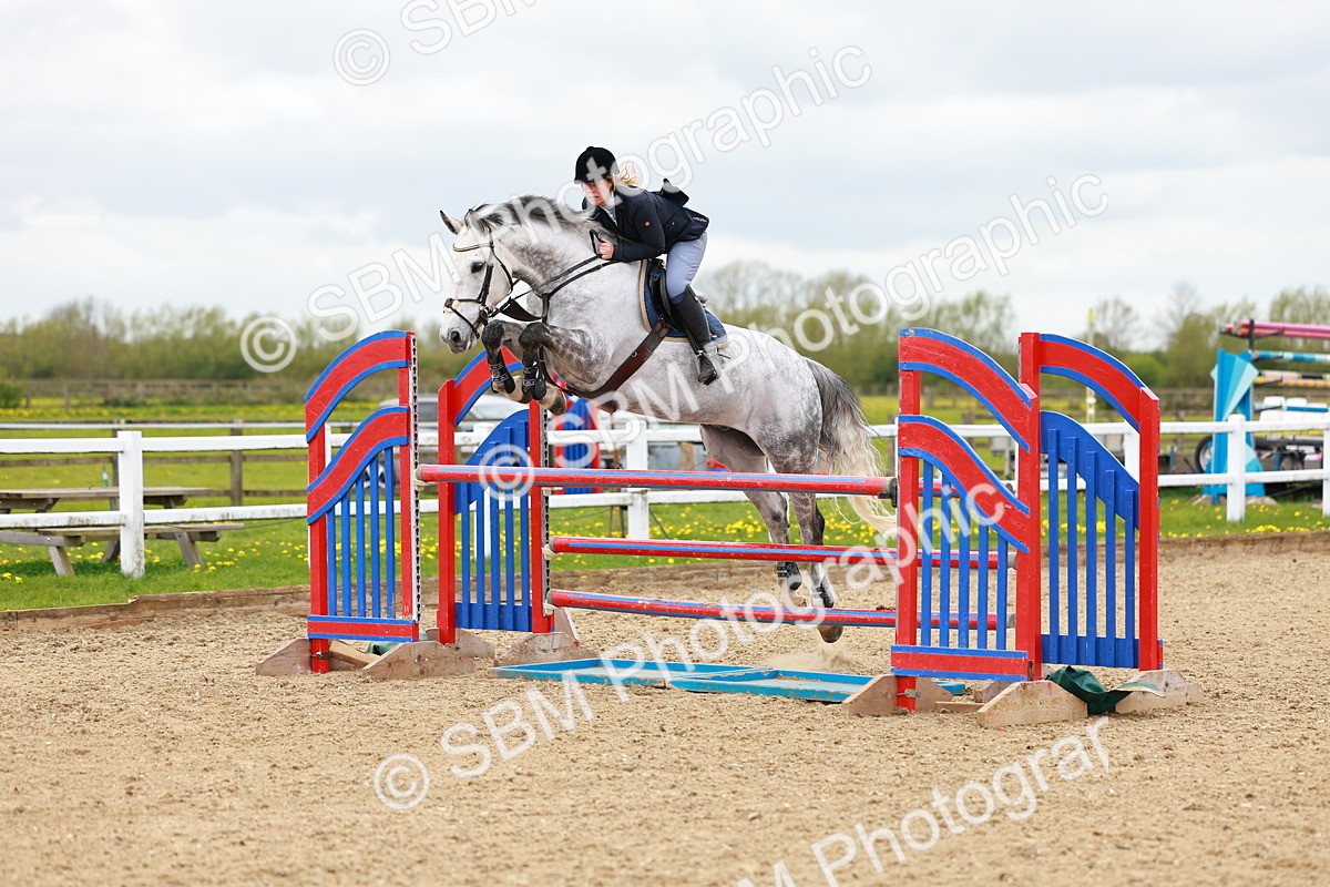 SBM_002550 - Class 10 - Senior Newcomers - 1.10m