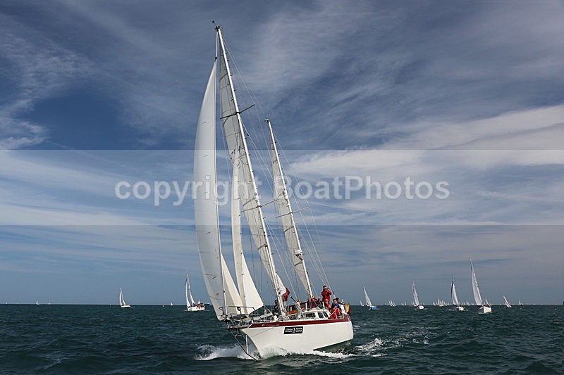 150627 GBR 7978Y WT7A0990_S - ROUND THE ISLAND RACE - SATURDAY 27th JUNE 2015