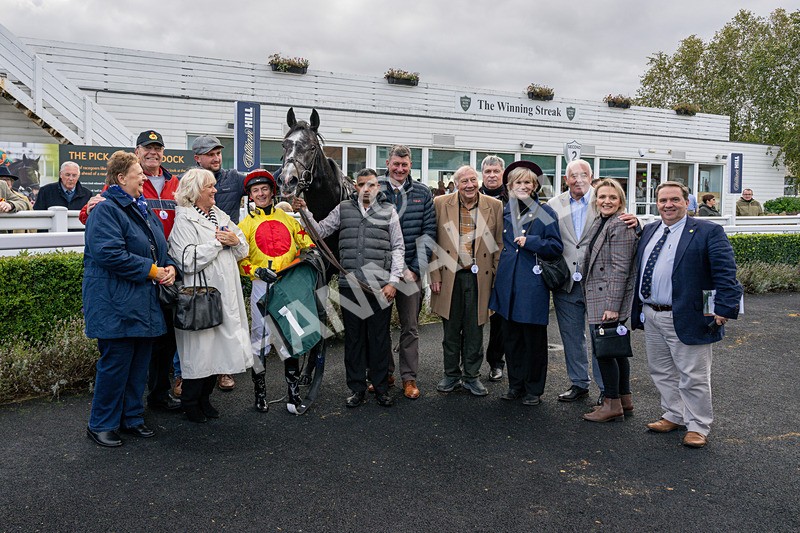 171026-Race 5-Brighton Boy-8469 - Race 5 3.25pm William Hill Epic Boosts Handicap (Div I)