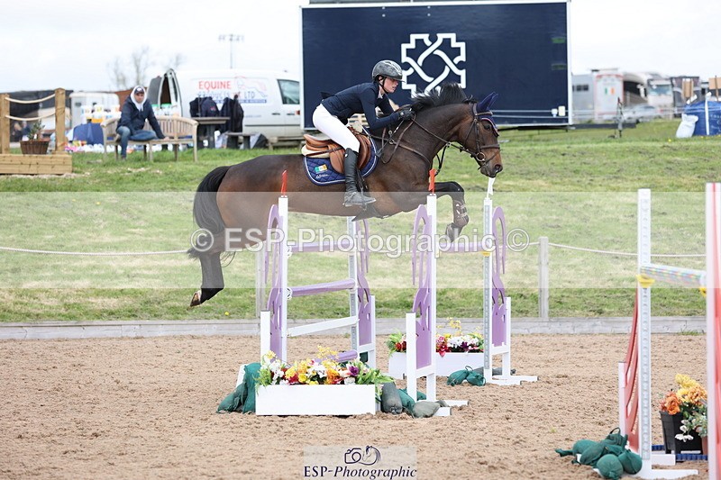 240419A-124250-07393 - Cls 6, 2 Star Medium Tour 1.35m