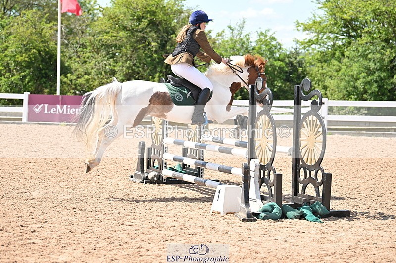 240504A-132742-01749 - Cls 18 & 19 Club & Schools 90cm