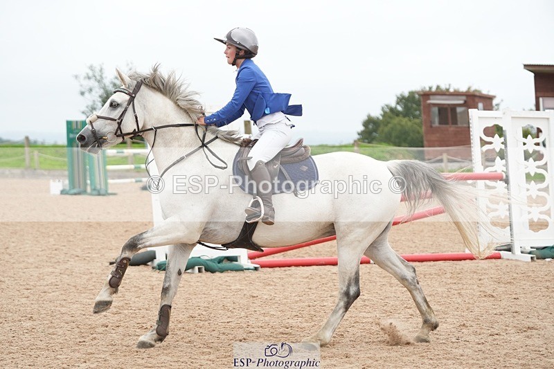 250920-123131-01286 - Cls 10 Pony Foxhunter and 1.10m