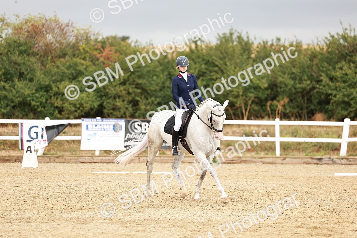 SBM_001827 - Class 8-11 - N2 E1 Warm Up - 12.27-12.59