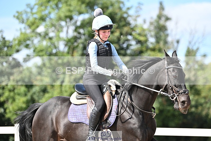 250821B-152808-00549 - Group B - Danielle