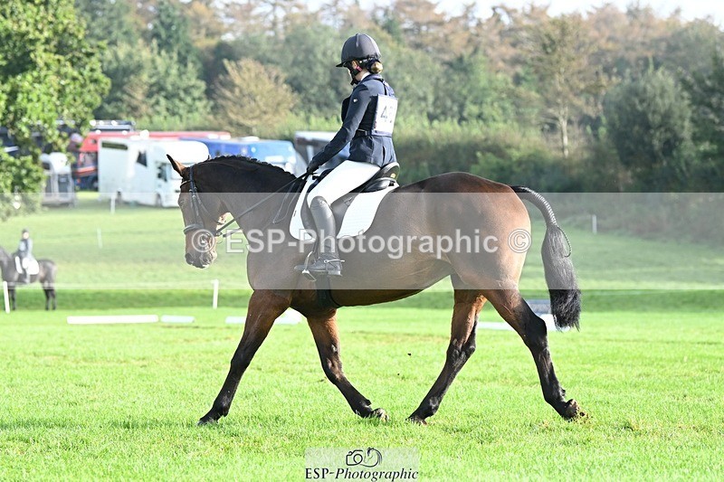 231020-095741-05819 - 466-SPARHANGER.VELVET-Tichy.Sanders-DR