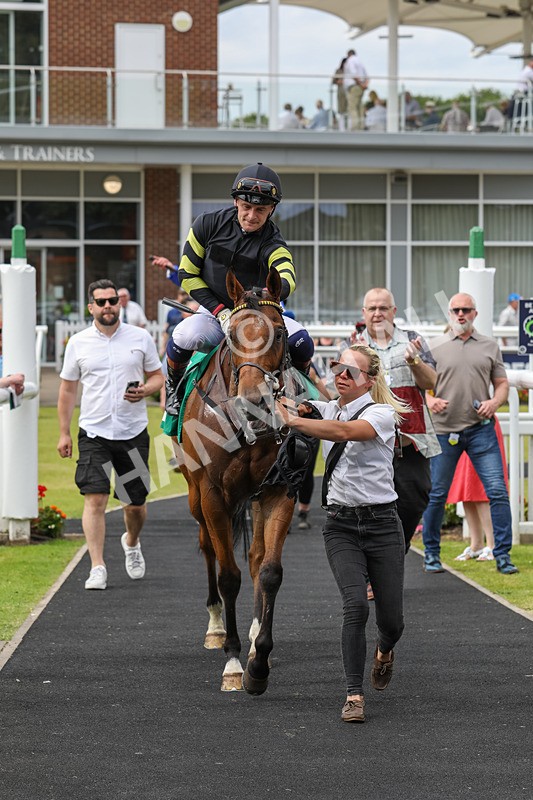 240624-Race 4-Golden Rainbow-0282 - Race 4