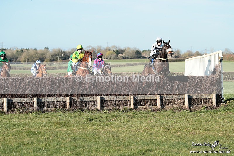 PtP 210326 1236 - VWH Cirencester Races 21/03/26