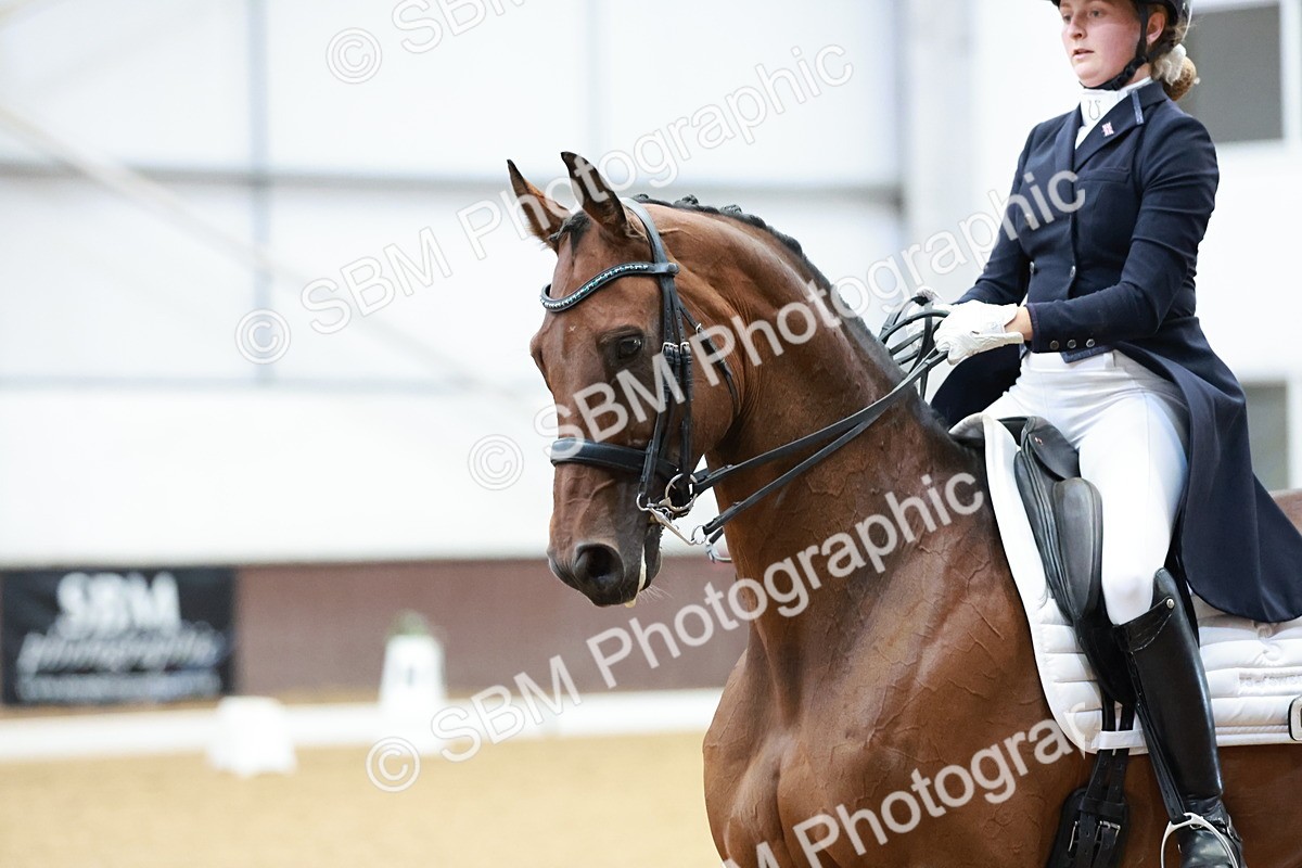 SBM_016095 - Class 5 - FEI INT II - 15.48-17.00