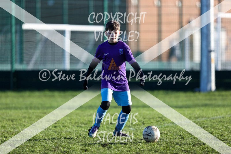 1DX32014 - 2025-11-23 FC Abbey Meads U13 Purple V Highworth Town Junior FC U13 T