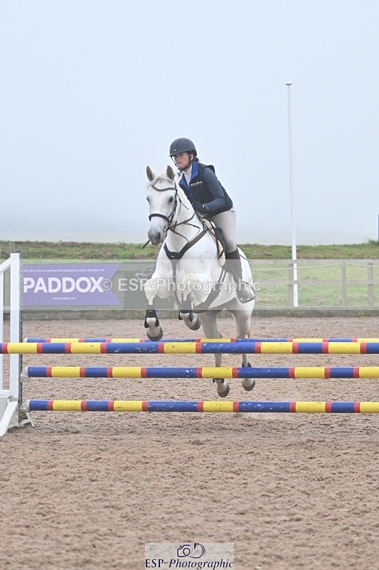 240813-192540-00920 - Classes 7 A&B 90cm