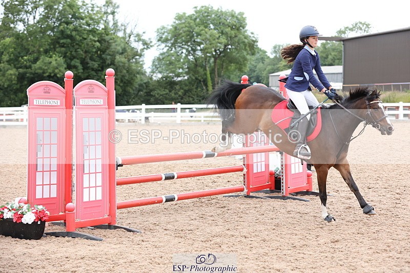 240630A-182852-16418 - Cls 28 Stepping Stones 128cm + 138cm