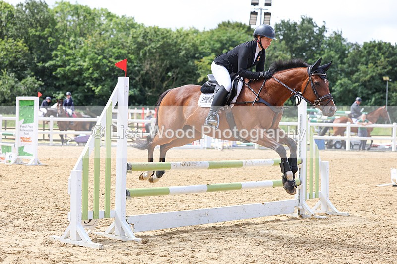 3E7A9820 - Class 9: Senior British Novice/90cm open