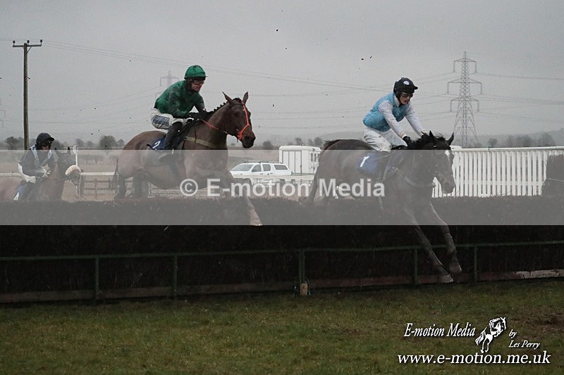 PtP 260125 1244 - Cocklebarrow Point-to-Point racing with the Heythrop Hunt 26/01/25