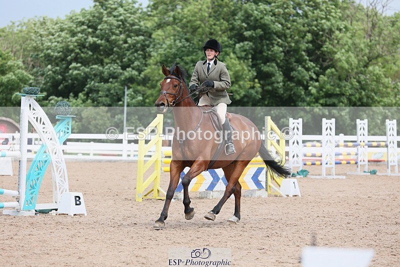 250523-120530-01180 - Cls 09 A&B  Snr Disc & 1.00m Open