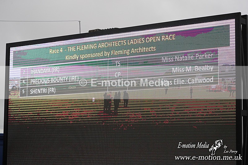 PtP 260125 644 - Cocklebarrow Point-to-Point racing with the Heythrop Hunt 26/01/25