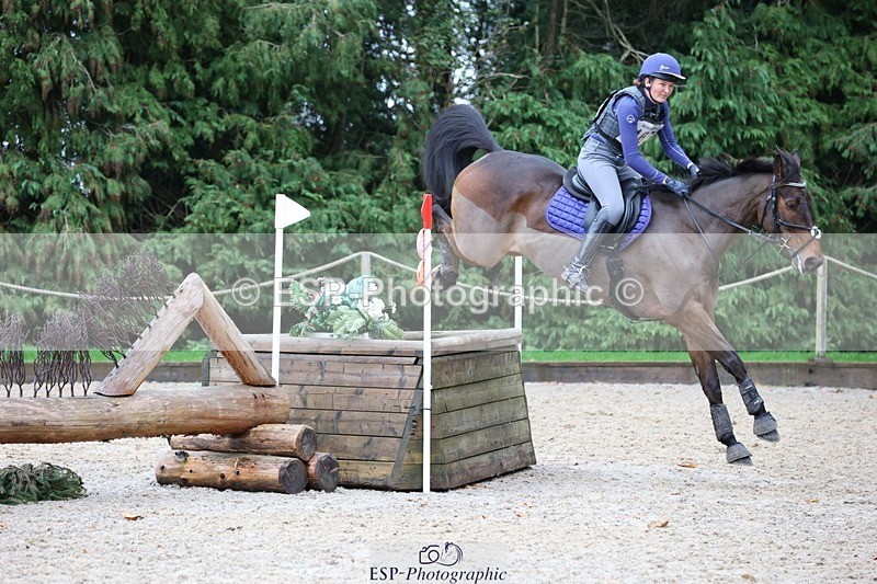 231118-132356-01823 - Cls 3 90cm