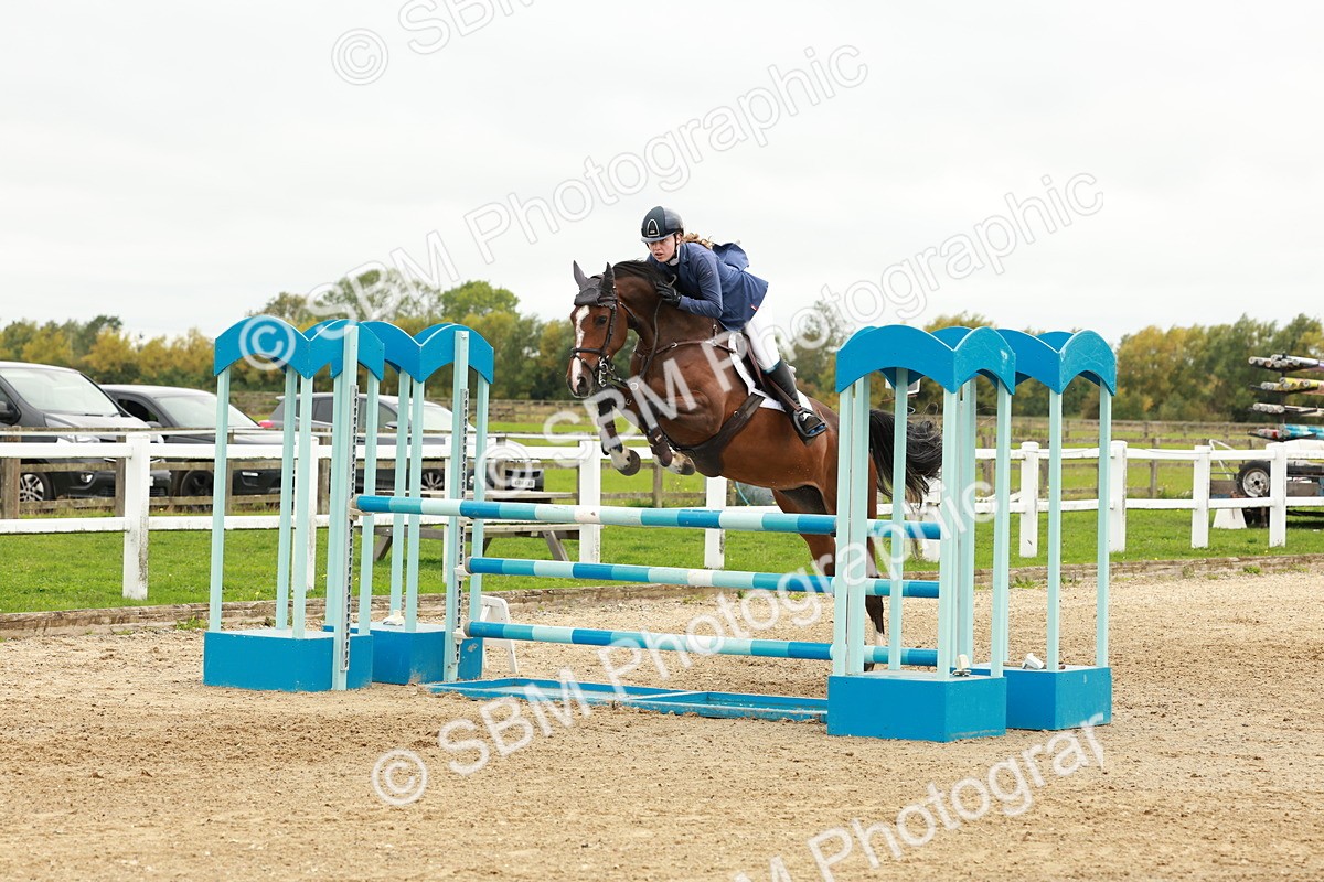 1I0A7828 - Class 4 - Senior Newcomers 1.10m