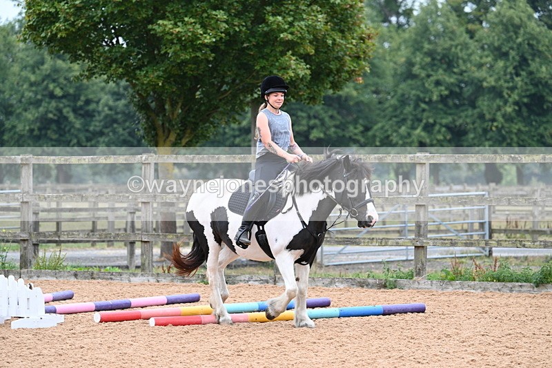 WJ7_7647 - Poles 10:00am