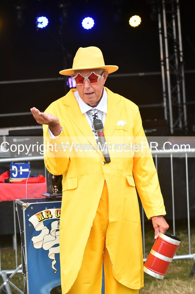 SH4_9414 - Mr Cosmo.