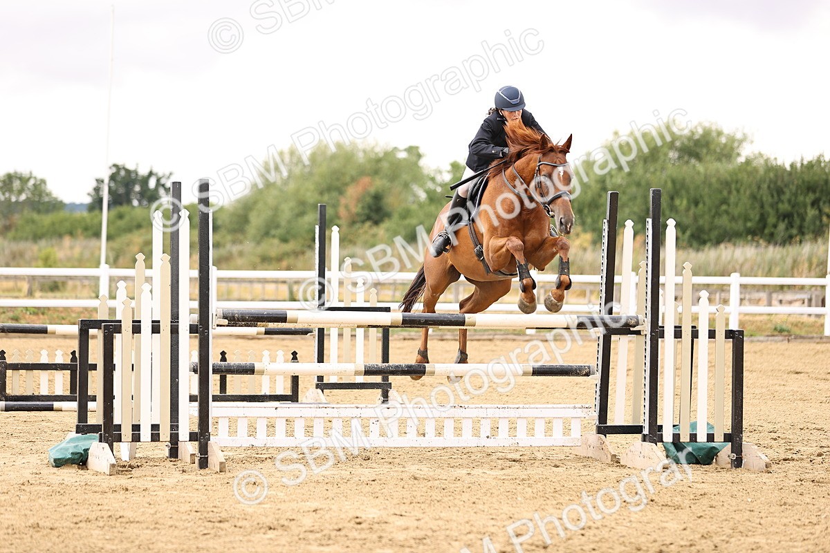 SBM_026826 - Class 13 - Senior Newcomers - 1.10m