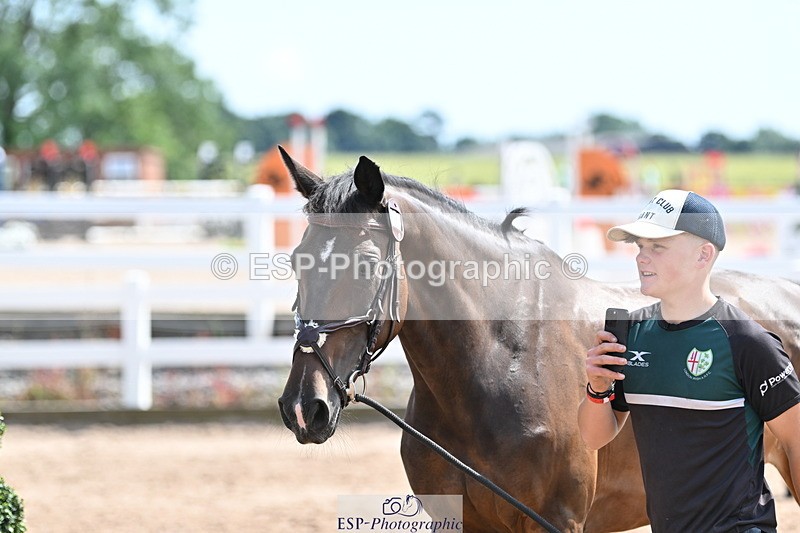 240717A-151143-02636 - Trot Up 3pm to 4pm