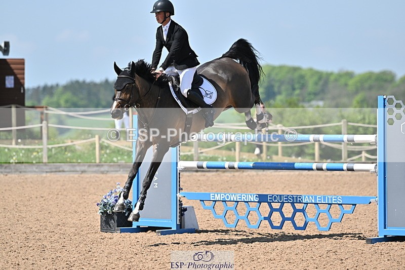 240509A-121456-01702 - Cls 10 National 1.30m Open