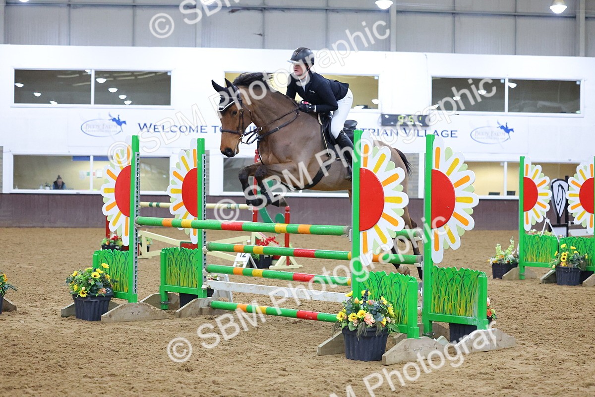 1I0A5016 - Class 9 - Senior Newcomers/ 1.10m Open