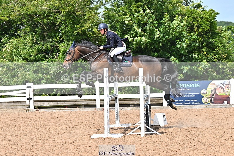 240619A-110805-00028 - Cls 1 British Novice and 90cm Open