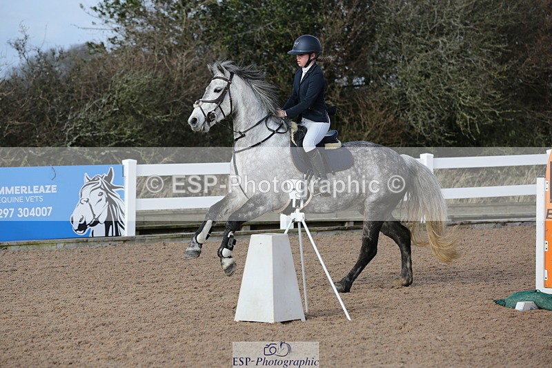 240211A-113529-02488 - Cls 5 Pony Newcomers & 1m Open