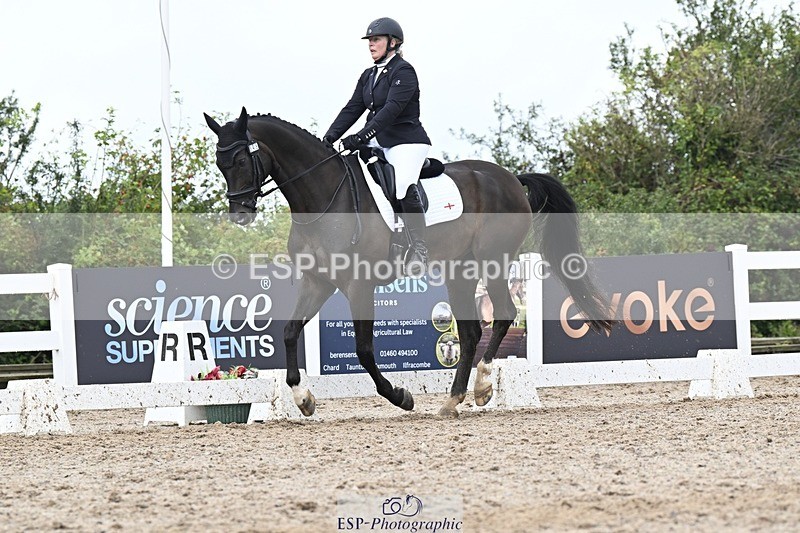 250907-153252-09140 - 049-Laura.ColeGavin.10