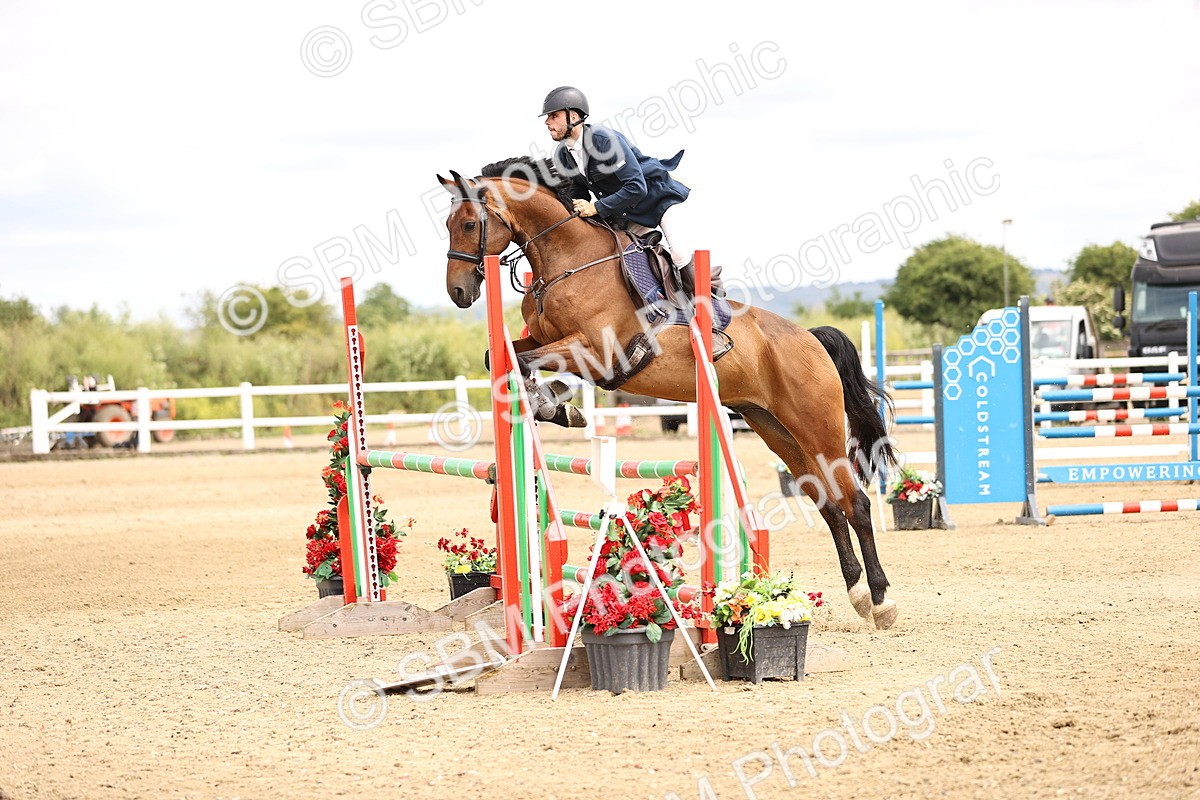 SBM_007661 - Class 19 - Senior Newcomers - 1.10m