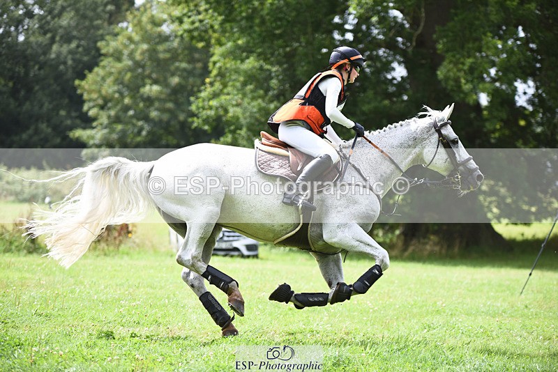 240804-135035-14708 - 520-Honor_Redhouse-GAGA_LADY