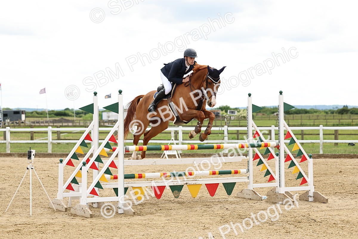 SBM_006239 - Class 19 - Senior Newcomers - 1.10m