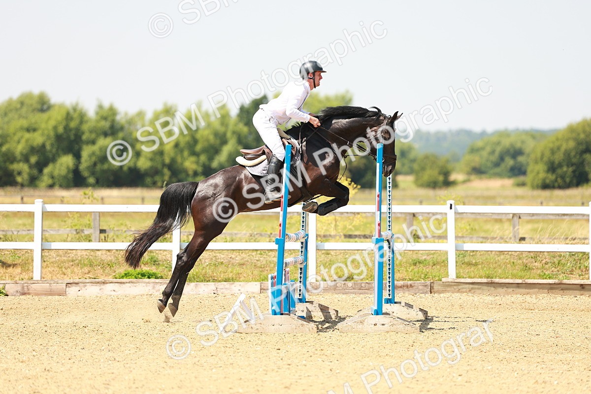 SBM_001467 - Class 4 - Senior Newcomers - 1.10m