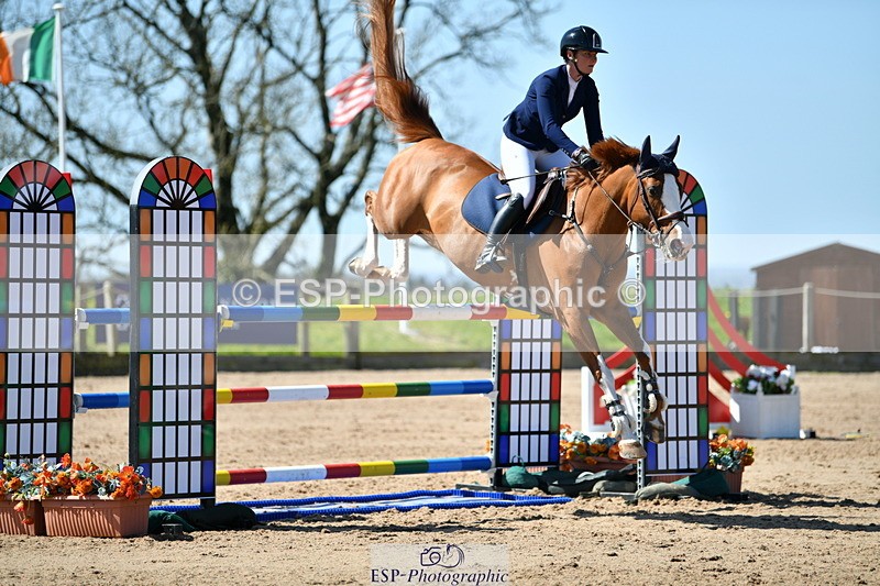 240420A-120021-10837 - Cls 3, 2 Star Small Tour 1.30m