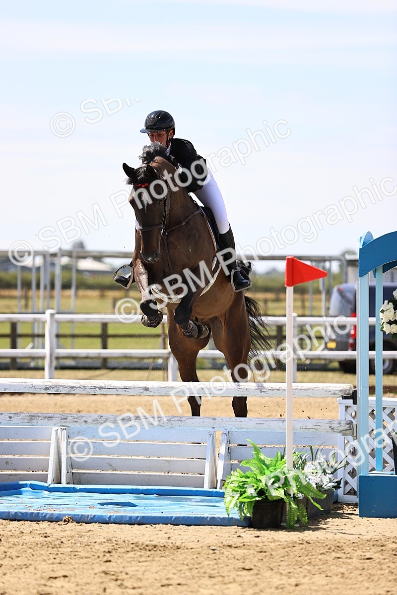 SBM_010169 - Class 9 - Senior Foxhunter - 1.20m Open