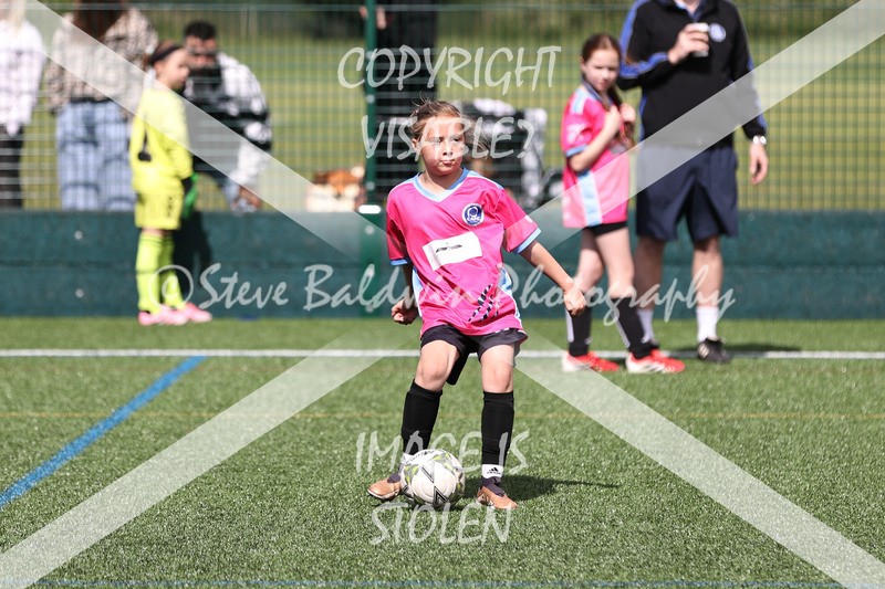 1DX30900 - Sat 13th U9 Girls