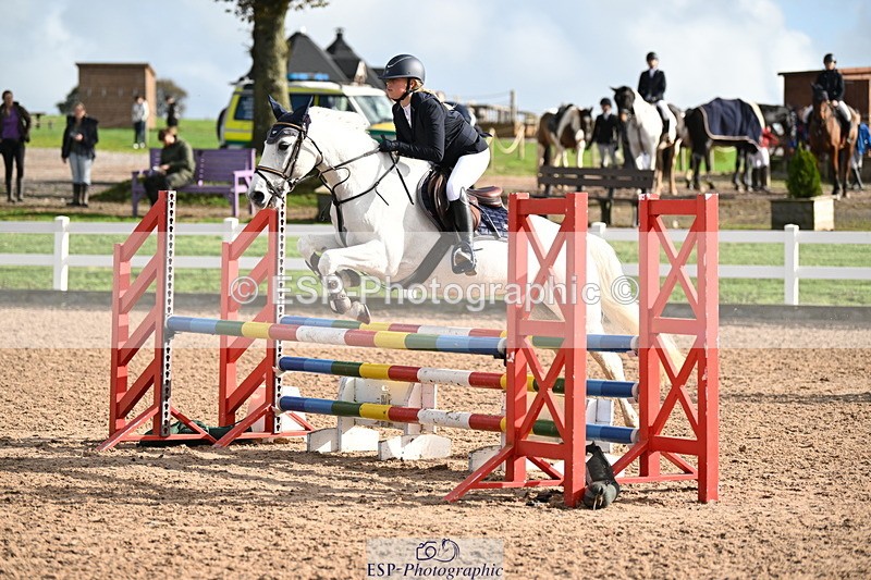 241026A-115313-00818 - SAT Cls 8 Pony Discovery and 90cm Open