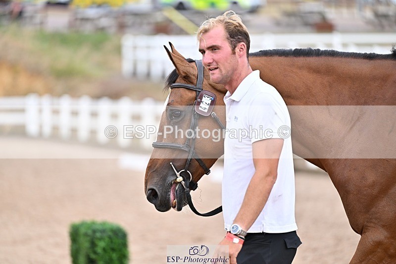 250716-163917-00722 - Trot Up 4.30 to 5.00