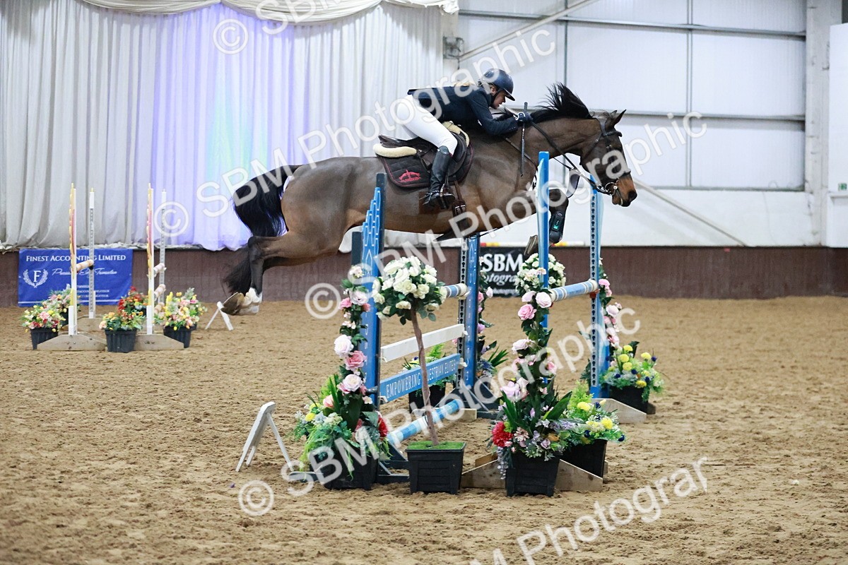 SBM_004602 - Class 17 - Senior Newcomers - 1.10m