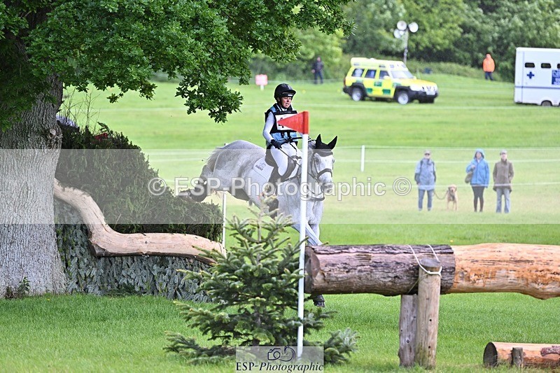 240526-111041-20399 - 416-CRISTAL_FONTAINE-Kitty_King